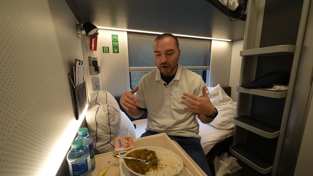 Une nuit dans le meilleur train d'Europe VS Le pir
