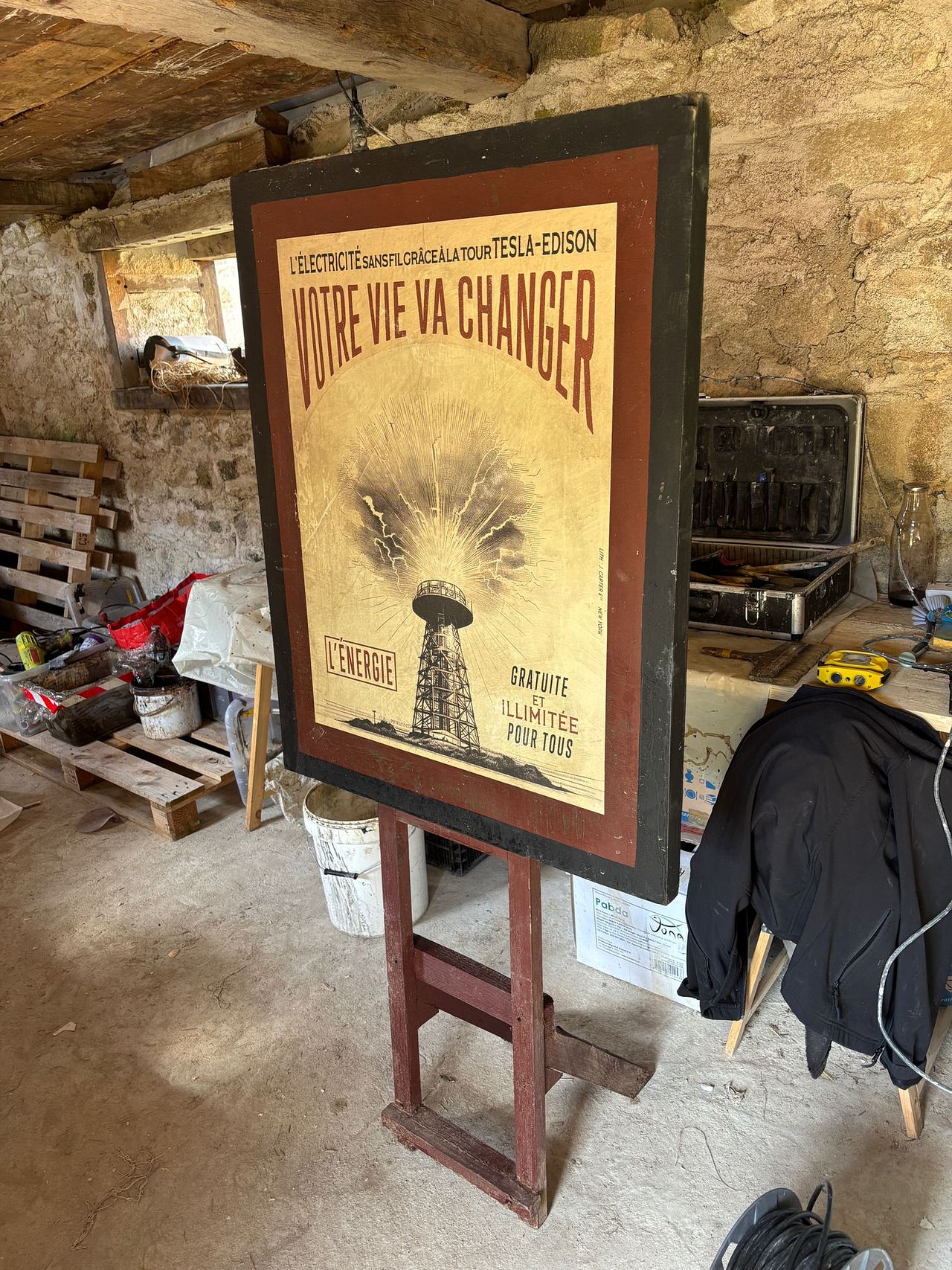 Affiche fictive pour le film "Les Âmes En Peine"