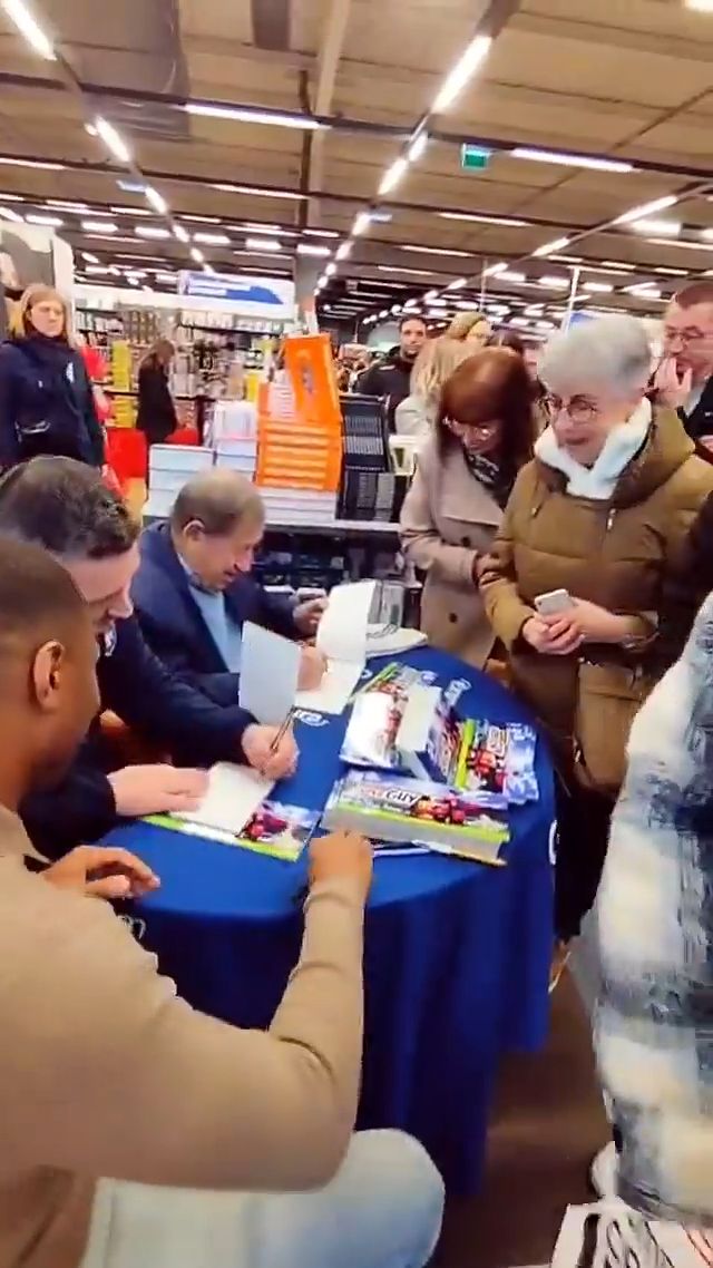 Séance dédicace 2024