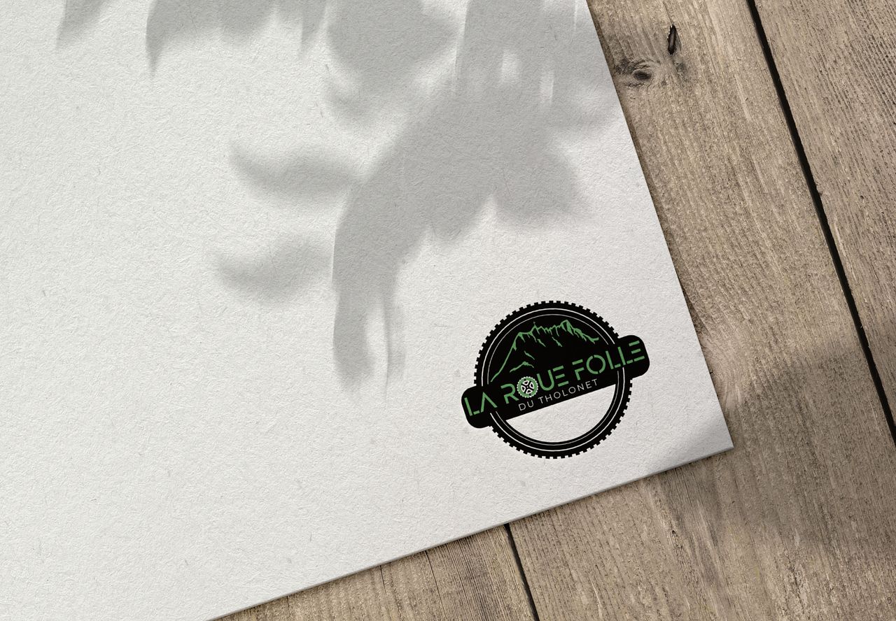 LOGO I LA ROUE FOLLE DU THOLONET by Spread'RGD