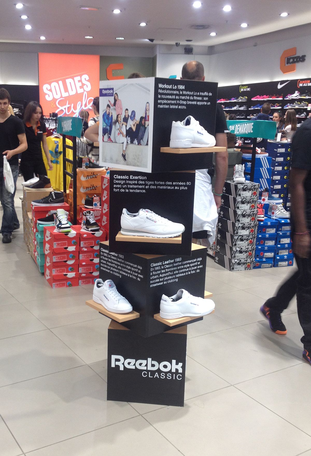 Cubes Reebok Classic