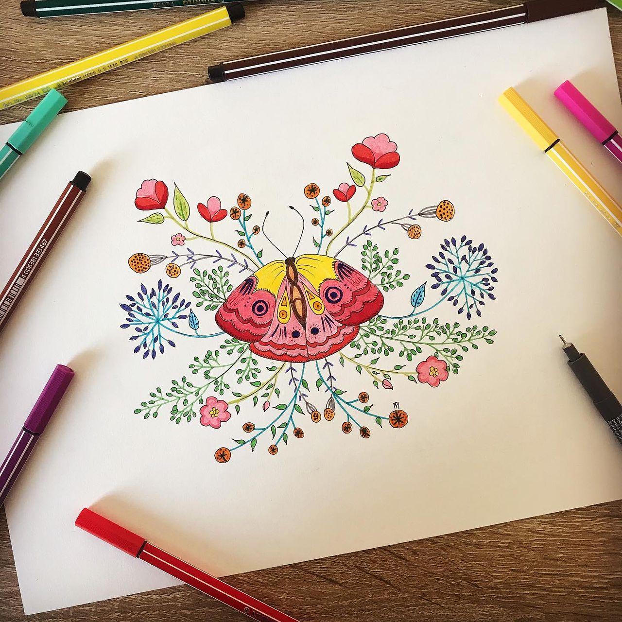 Illustration de papillon et fleurs
